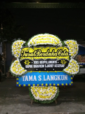 Papan Bunga Duka di Alolama