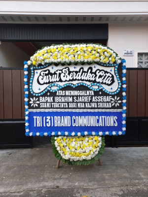 Papan Bunga Duka di Alolama